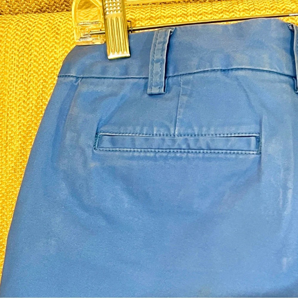 Vineyard Vines size 2 bright blue Bermuda shorts - Picture 9 of 10